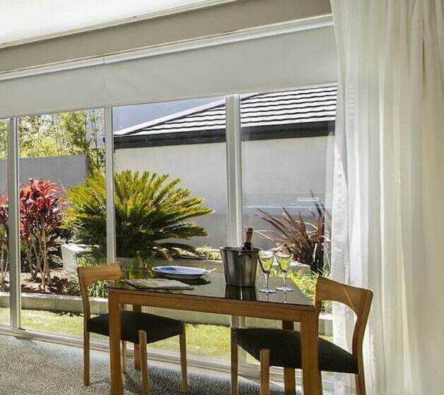 エクゼクティブワンルーム, Quest Brighton On The Bay