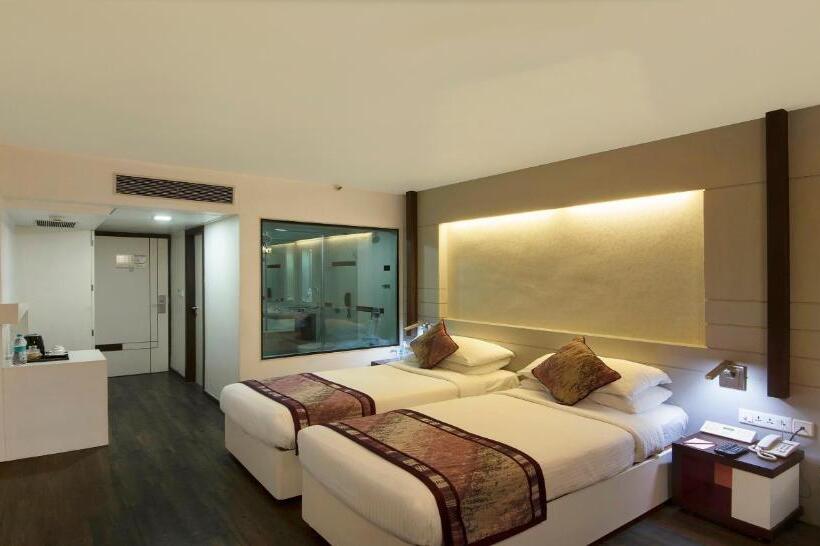 Номер Стандарт, Sayaji Indore