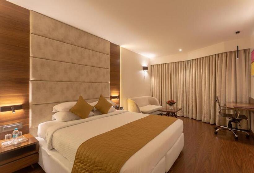 Номер Стандарт, Sayaji Indore