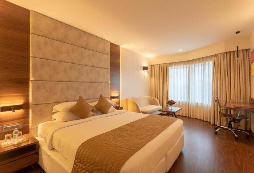 Номер Стандарт, Sayaji Indore