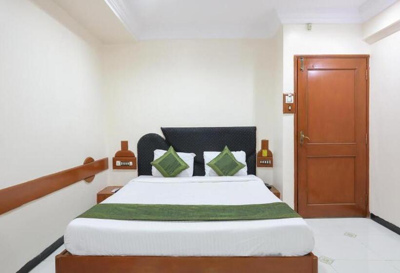 Номер Стандарт, Treebo Omni Palace