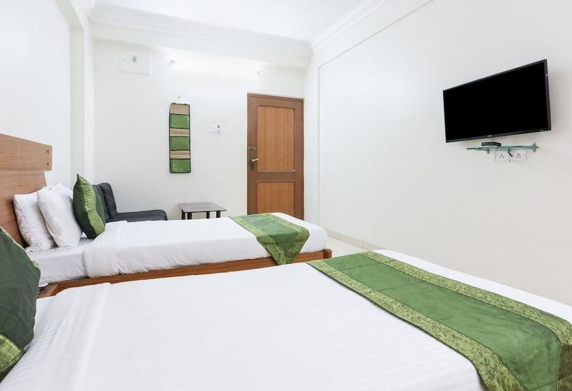 Номер Deluxe, Treebo Omni Palace