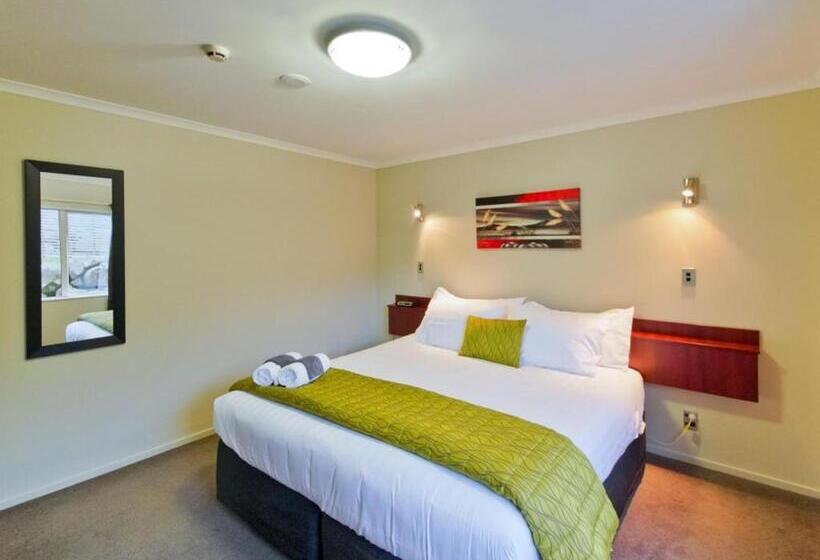 디럭스 스튜디오, Asure Avenue Motor Lodge