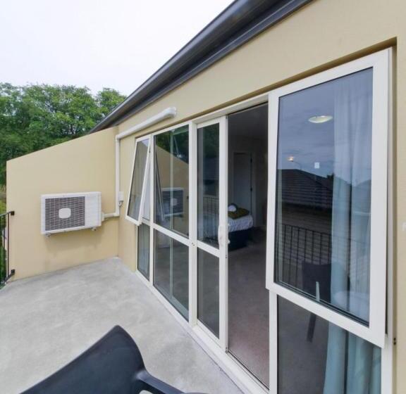 침실 2개 아파트, Asure Avenue Motor Lodge