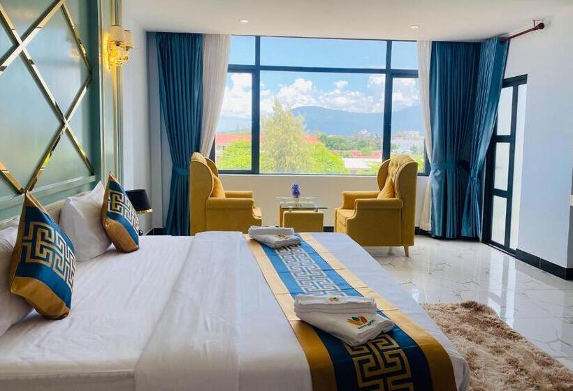غرفة ديلوكس مزودة بشرفة, Kampot Sunny