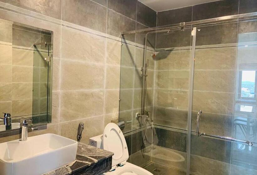 جناح, Kampot Sunny