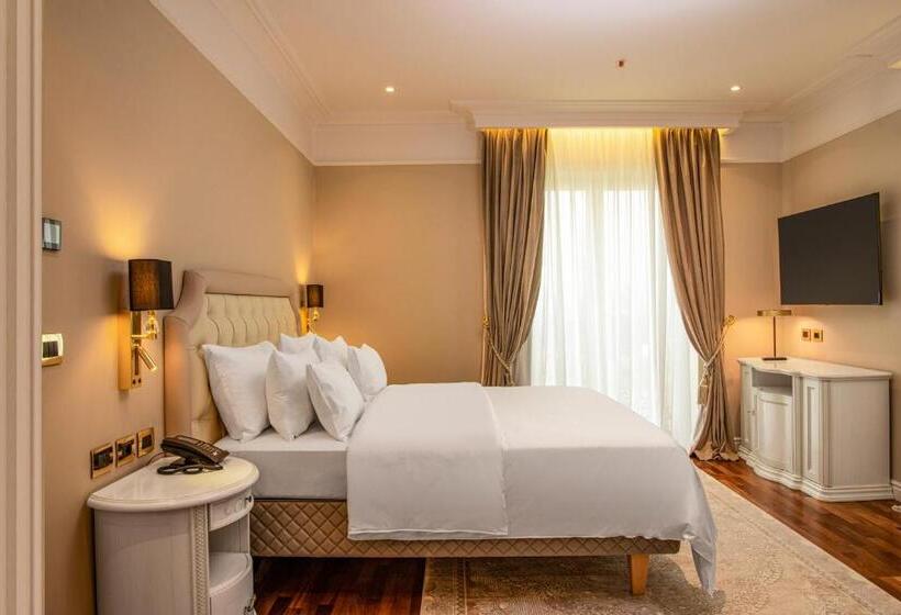 标准间带湖景, Radisson Collection Morina Hotel, Tirana