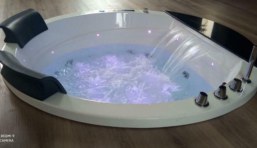 デラックスルーム, La Casa Du Dolmen Clara, Balnéo Privée, Entre Terre Et Mer