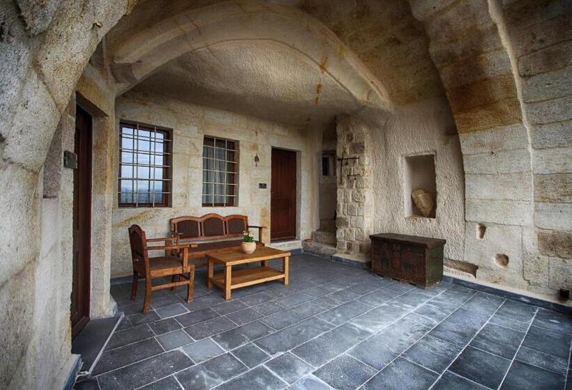 غرفة ديلوكس ثلاثية, 1811 Cave