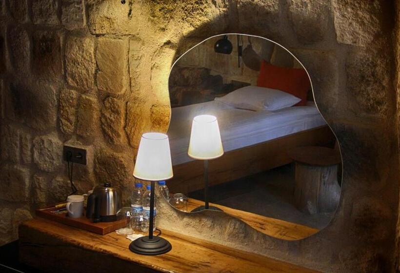 غرفة ديلوكس, 1811 Cave