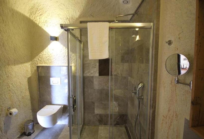 جناح دوبلكس, 1811 Cave