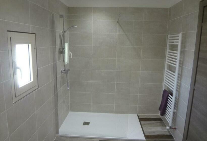 스위트 킹사이즈 침대, Histoire D ô   Les Piscines   Chambres D Hôtes