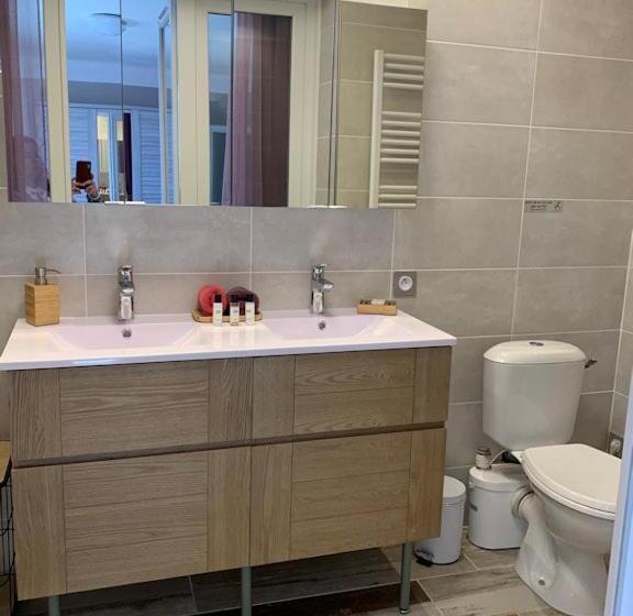 스탠다드 룸 풀장 전망, Histoire D ô   Les Piscines   Chambres D Hôtes