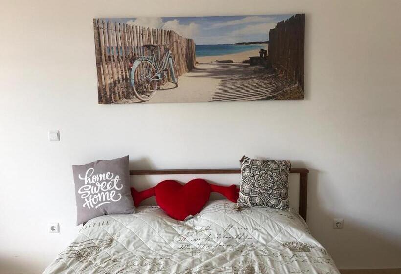 غرفة قياسية مزوَّدة بشُرفة, Fregata Complex Marina