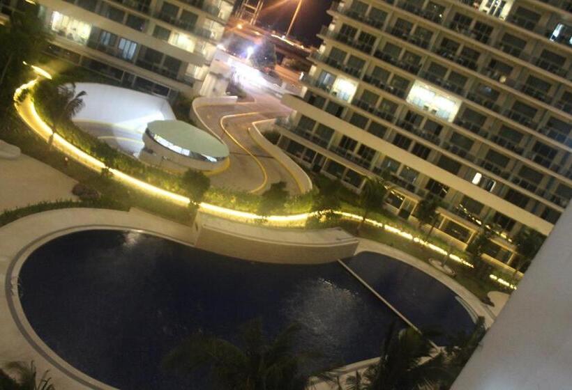 דירת שני חדרים, Azure C4 Beachpool Balcony Wifi Multiple Units