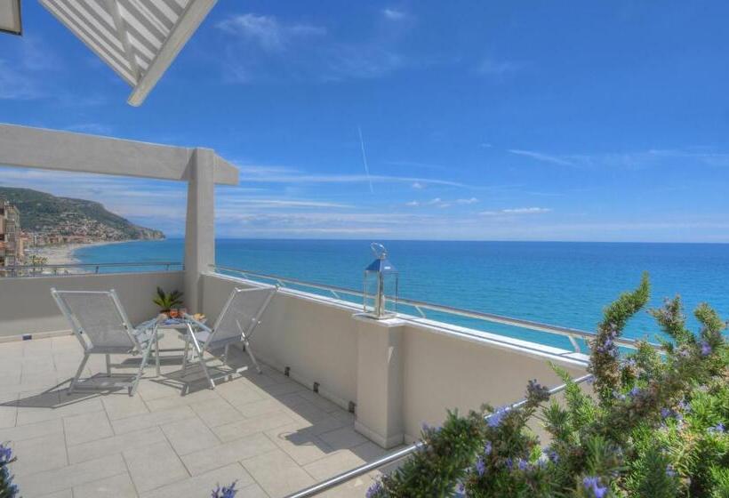 オーシャンビューデラックスルームバルコニー付き, Vela D’oro