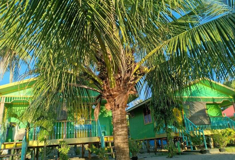 חדר סטנדרט נוף לים עם מרפסת, Valine Grace Cottages