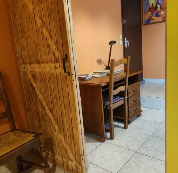 דירת חדר נוף לגינה, Villas En Chanay