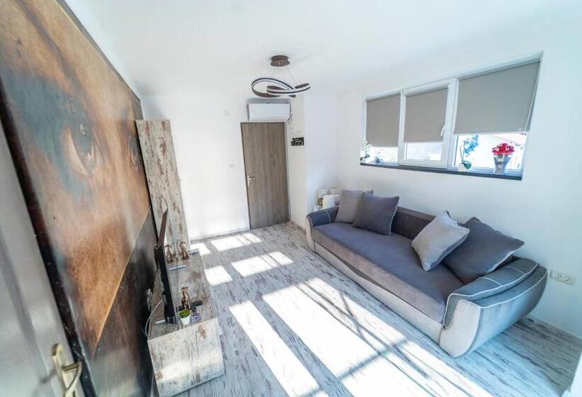 شقة غرفتين, Philadelphia