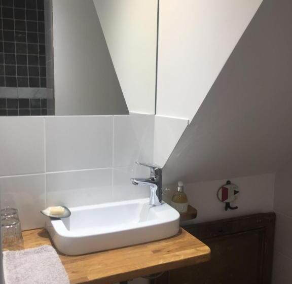 סטודיו סטנדרט עם מרפסת, Le Pas Saint Joseph