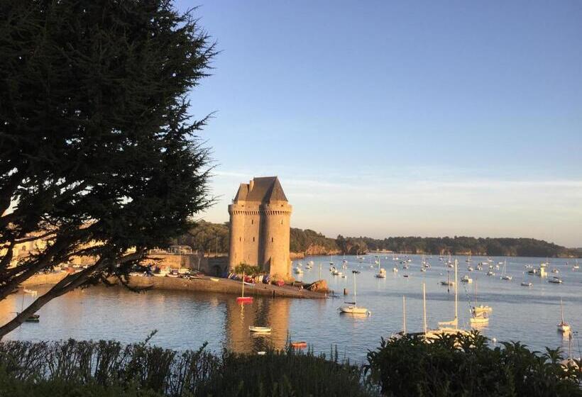 סטודיו סטנדרט עם מרפסת, Le Pas Saint Joseph