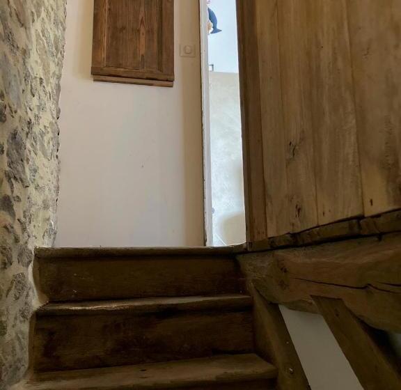 סטודיו סטנדרט עם מרפסת, Le Pas Saint Joseph