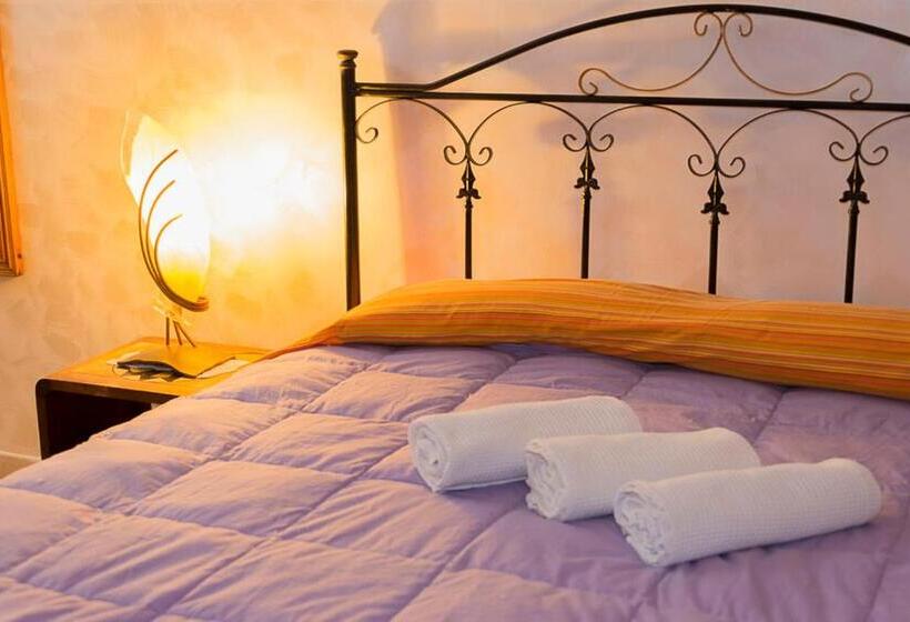 Четырехместный Номер Стандарт, Al Borgo Vacanze B&b