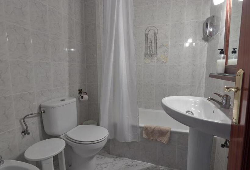 חדר סטנדרט חדר אמבטיה משותף, Hostal Guerra