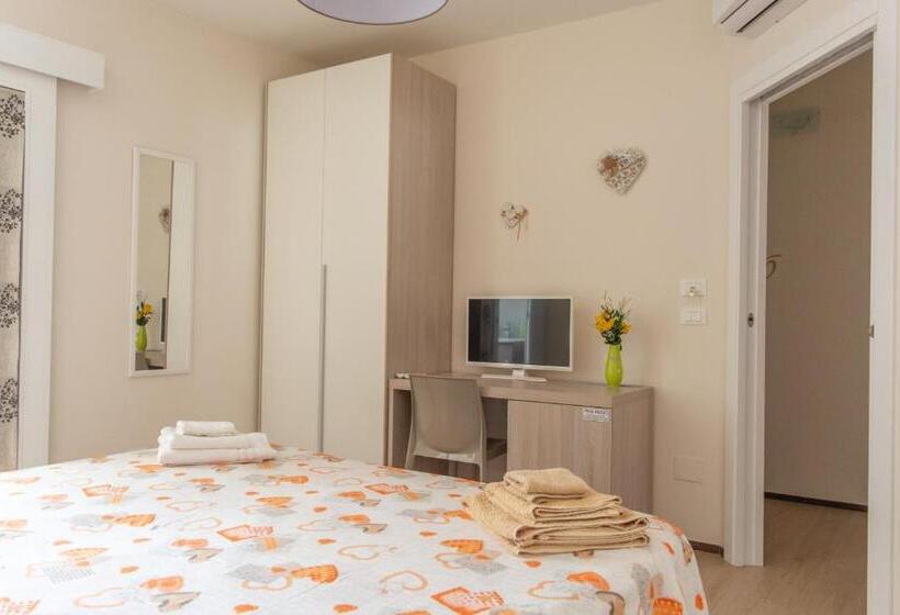 غرفة ديلوكس سرير كينج, Chiardiluna