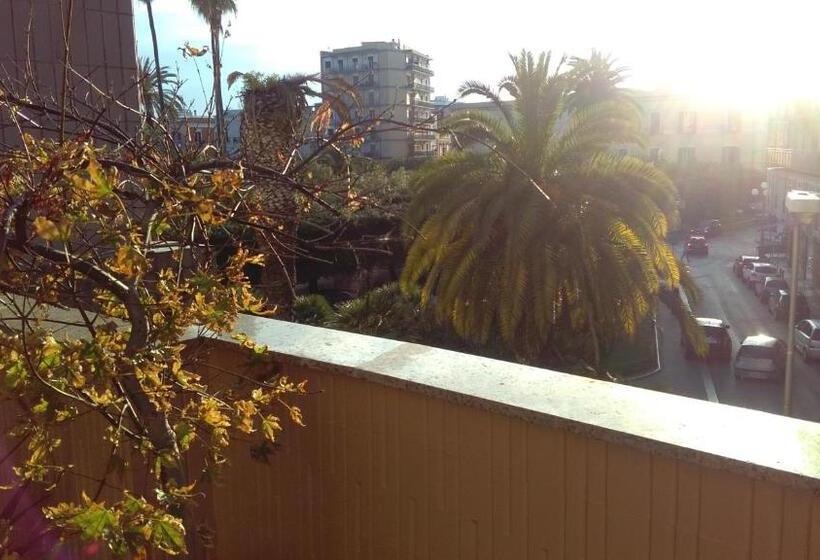 חדר סטנדרט עם מרפסת, Agorà B&b