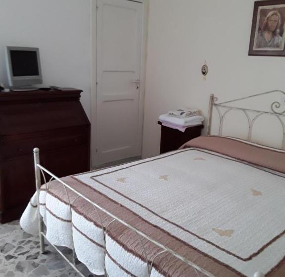 اتاق استاندارد, La Collina Su Palinuro