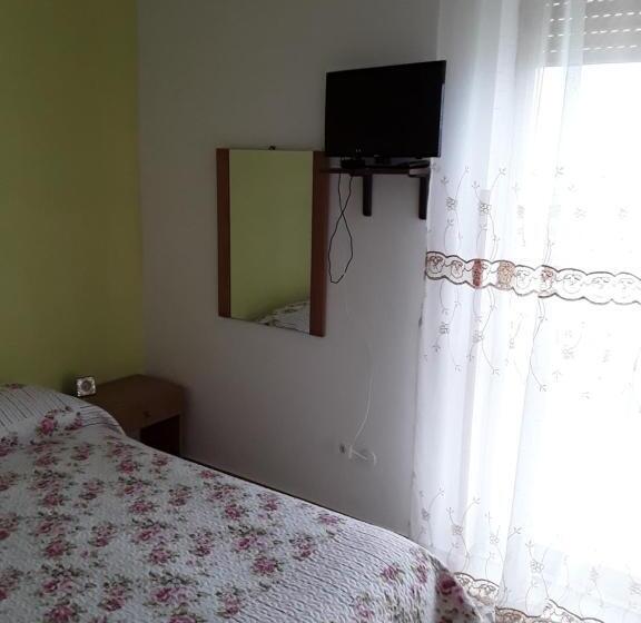 اتاق استاندارد, La Collina Su Palinuro