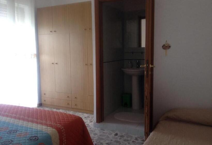 اتاق استاندارد, La Collina Su Palinuro