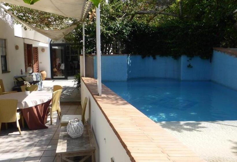 Standard room with outdoor bath, Residenza L Isola Capri