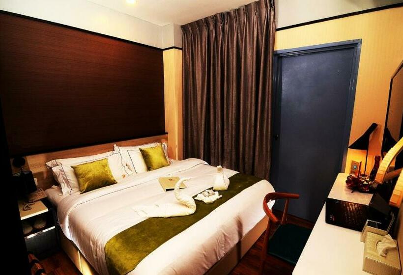 스탠다드 룸 킹사이즈 침대, Golden Roof Hotel, Seri Iskandar