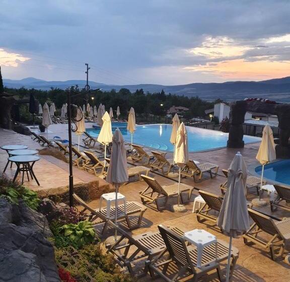 Habitaci�n Est�ndar Abuhardillada, Vikeya Guest House