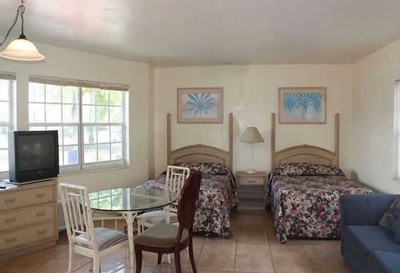 豪华房间, Beach And Town Motel