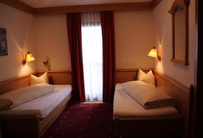 اتاق لوکس یک تخته, Camona & Apart Walserhof