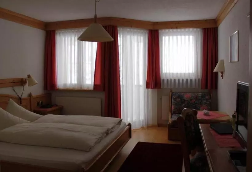 اتاق استاندارد با تخت بزرگ, Camona & Apart Walserhof