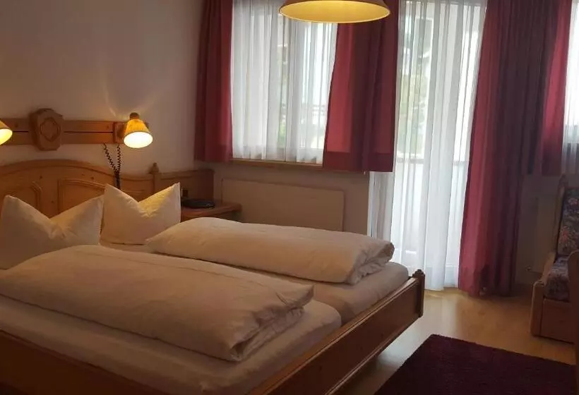 اتاق استاندارد با تخت بزرگ, Camona & Apart Walserhof
