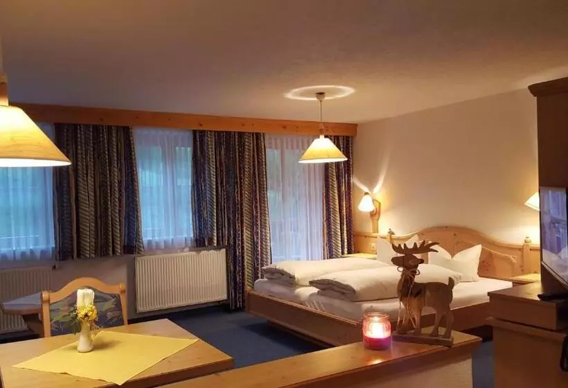 اتاق لوکس با بالکن, Camona & Apart Walserhof