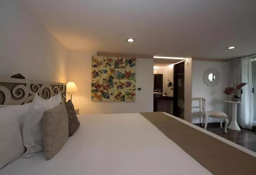 プールビュージュニアスイート, Colombe Hotel Boutique