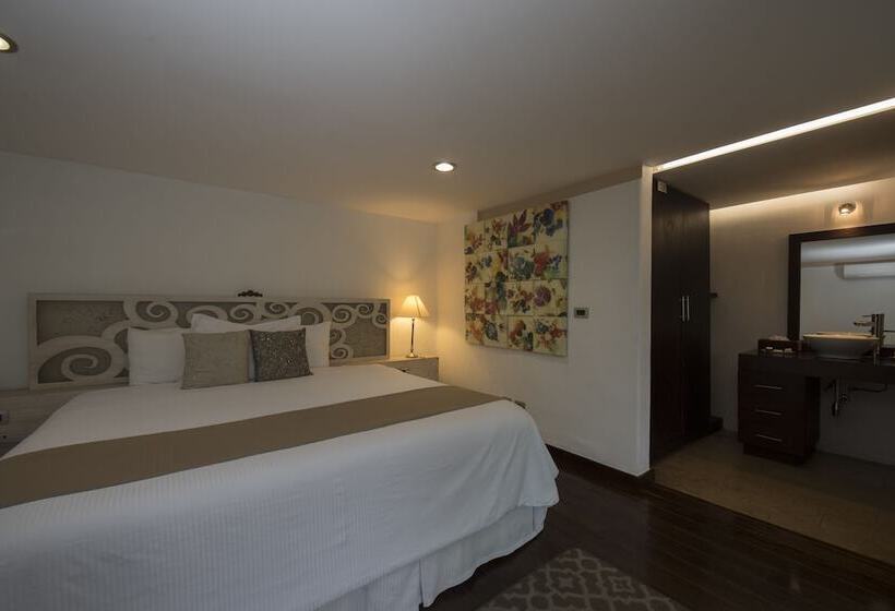 プールビュージュニアスイート, Colombe Hotel Boutique