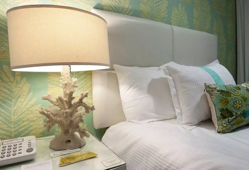 プールビュージュニアスイート, Colombe Hotel Boutique