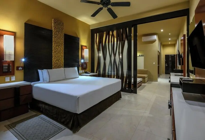 سوییت با چشم‌انداز دریا, Generations Riviera Maya Family Resort - All & More Inclusive