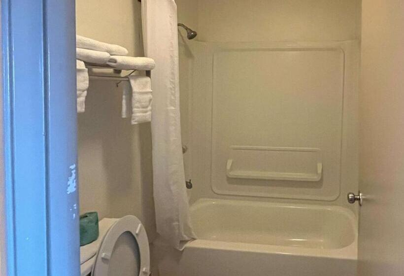 חדר סטנדרט עם מיטת קינג, Motel 6 Galveston, Tx Seawall