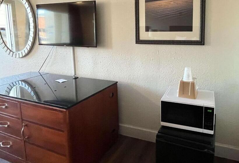 اتاق استاندارد با تخت بزرگ برای معلولان, Motel 6 Galveston, Tx Seawall