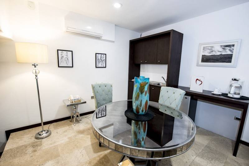 キングサイズベッドのスタンダードルーム, Colombe Hotel Boutique