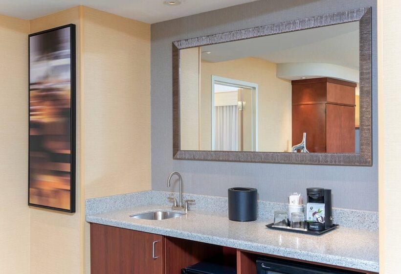 스위트, Courtyard Milwaukee Airport