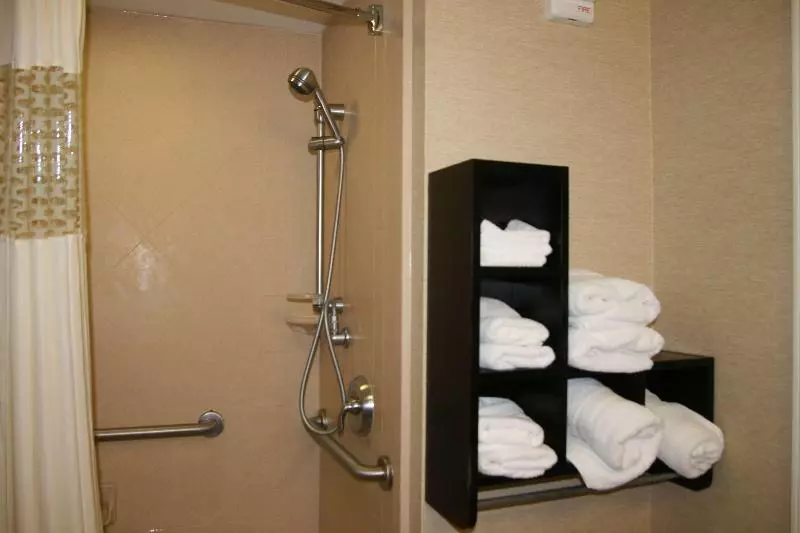 キングサイズベッドのスタンダードルーム, Hampton Inn Denver Northeastbrighton